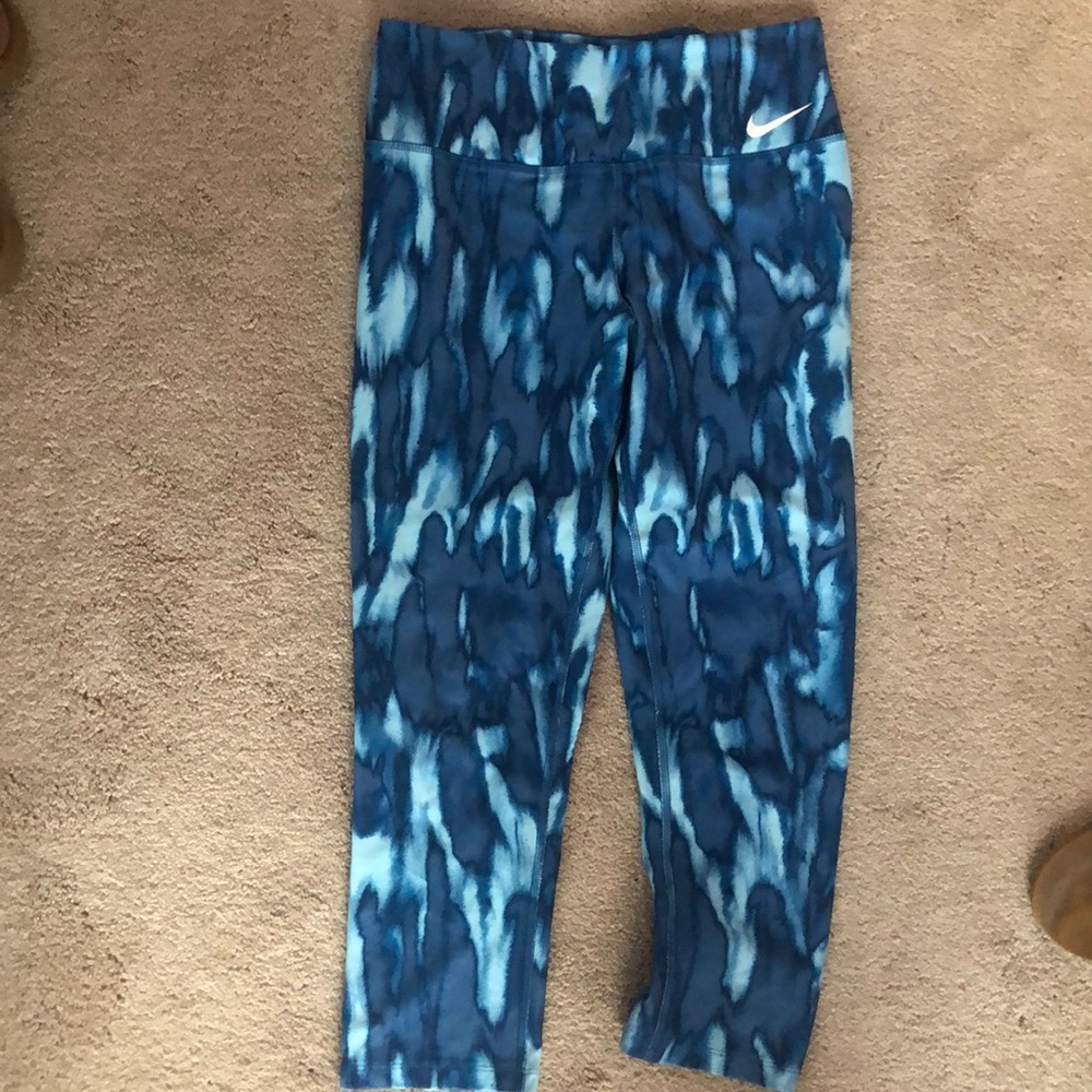 Cropped Nike leggings